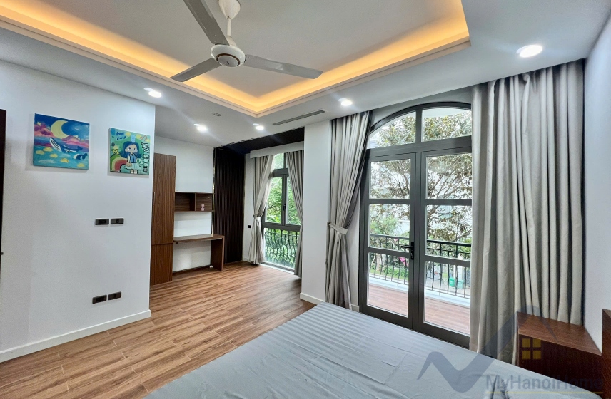5 bedrooms Villa in Long Bien, Ha Noi, Vietnam No. 31730
