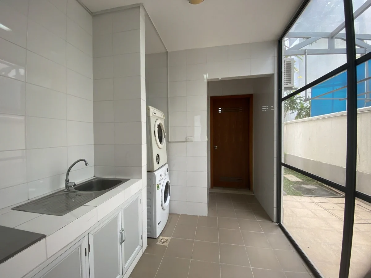 4 bedrooms Villa in Thu Duc, Ho Chi Minh, Vietnam No. 31496