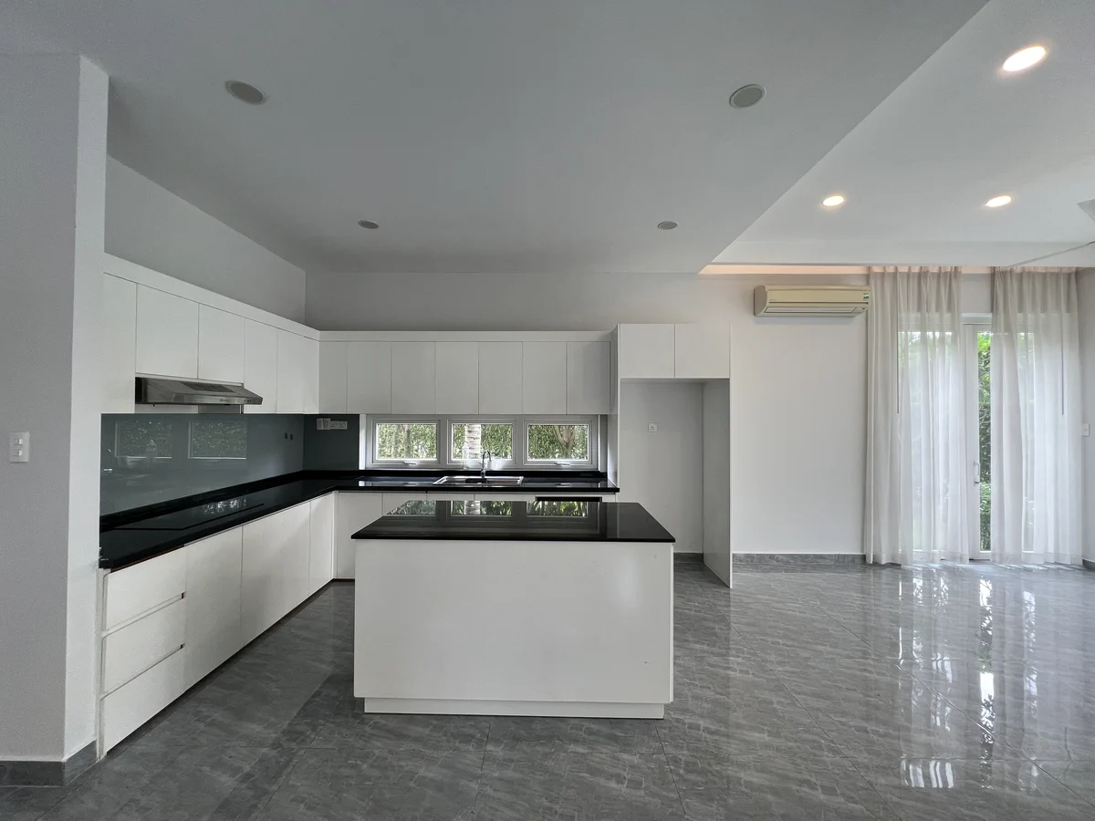 4 bedrooms Villa in Thu Duc, Ho Chi Minh, Vietnam No. 31561