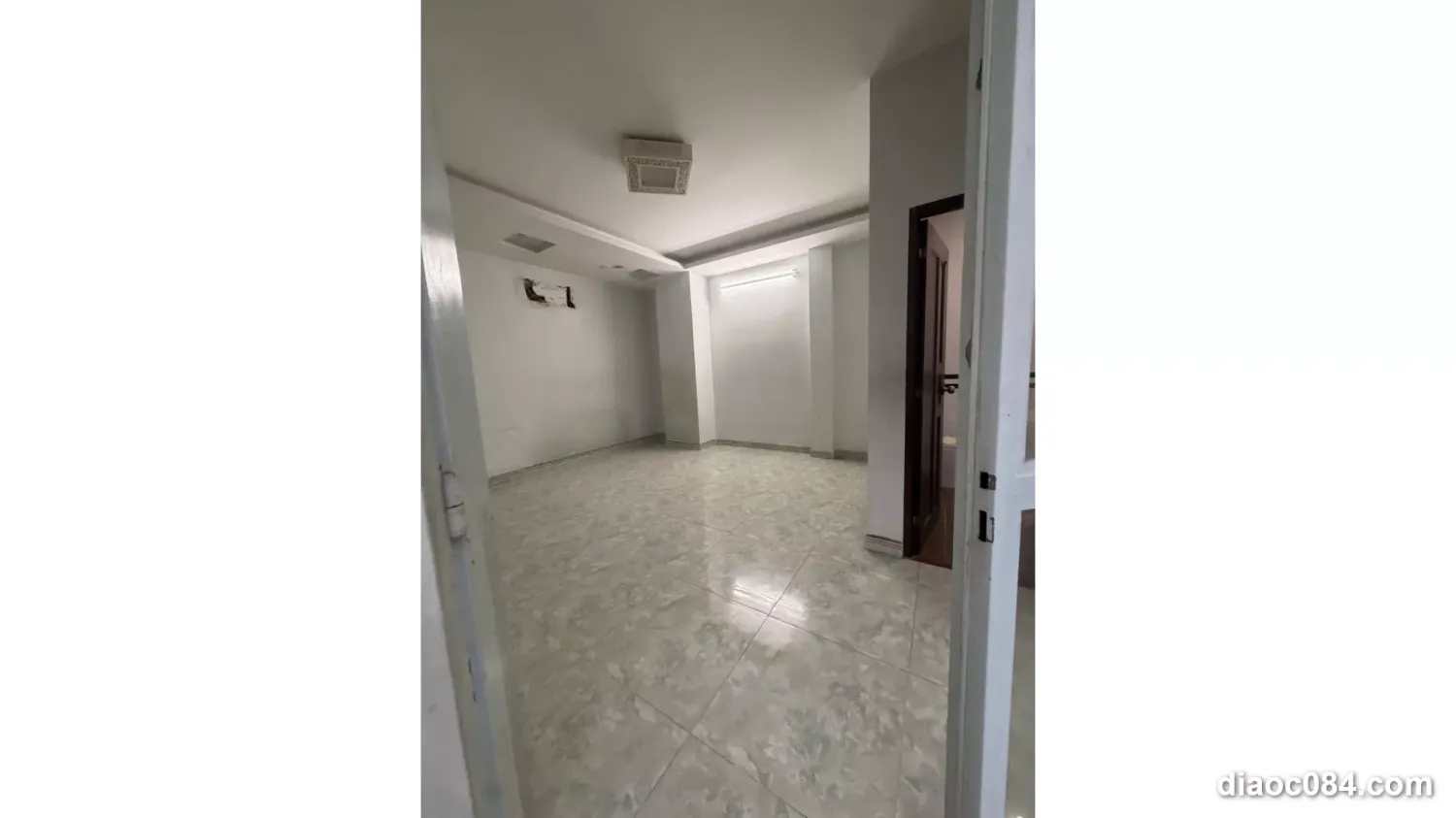 5 bedrooms Townhouse in Binh Thanh, Ho Chi Minh, Vietnam No. 30545