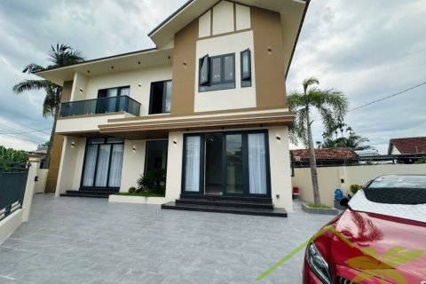 3 bedrooms Villa in Nha Trang, Vietnam No. 31654