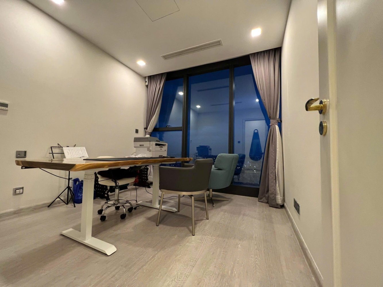 2 bedrooms Apartment in District 1, Ho Chi Minh, Vietnam No. 29590