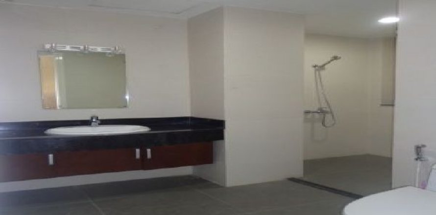 Квартира с 3 спальнями в Тэйхо, Ханой , № 7456