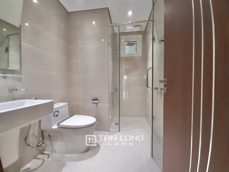 3 bedrooms Apartment in Tay Ho, Ha Noi, Vietnam No. 2402