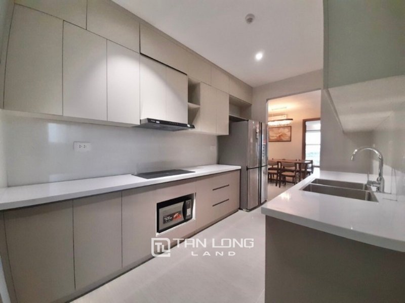 3 bedrooms Apartment in Tay Ho, Ha Noi, Vietnam No. 2402