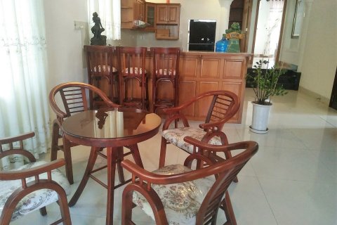 2 bedrooms Villa in Nha Trang, No. 28731 2