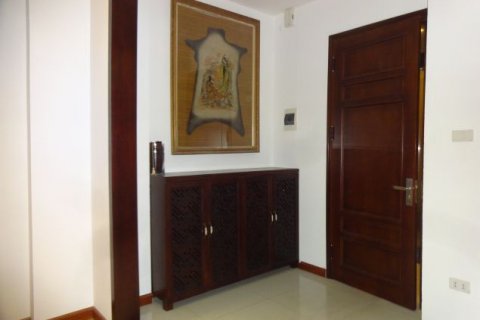 Квартира с 1 спальней в Бадинь, Ханой ,  № 4644 2
