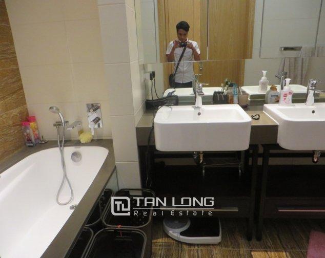 3 bedrooms Apartment in Cau Giay, Ha Noi, Vietnam No. 4539