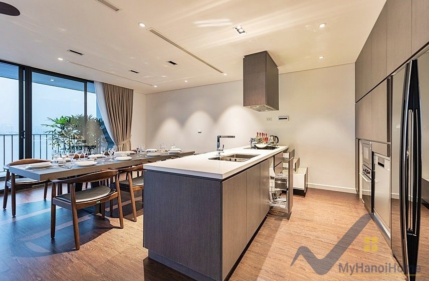4 bedrooms Apartment in Tay Ho, Ha Noi, Vietnam No. 26521