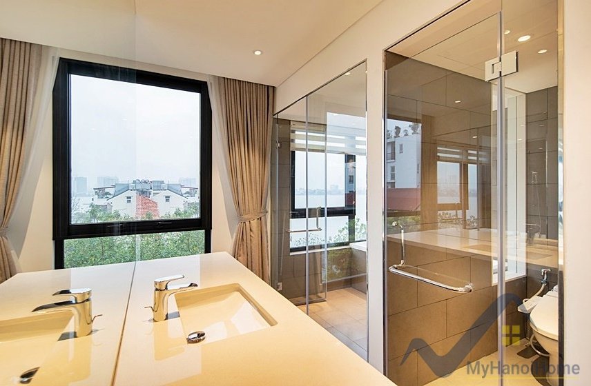 4 bedrooms Apartment in Tay Ho, Ha Noi, Vietnam No. 26521