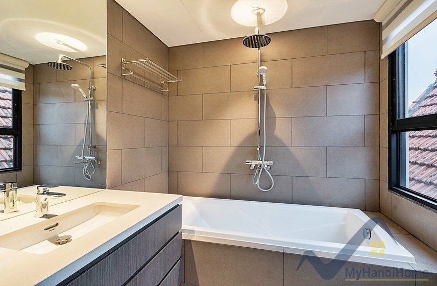 4 bedrooms Apartment in Tay Ho, Ha Noi, Vietnam No. 26521