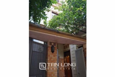 5 bedrooms House in Tay Ho, Ha Noi, No. 9485