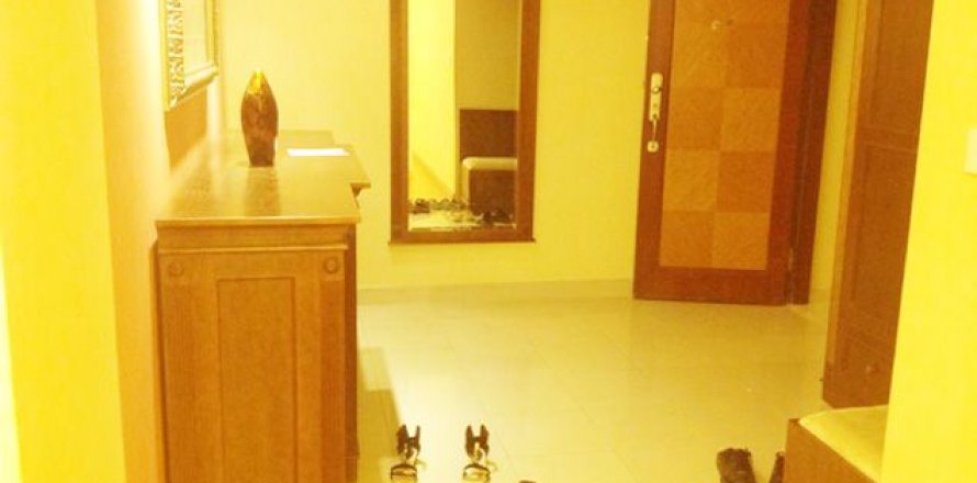 4 bedrooms Apartment in Tay Ho, Ha Noi, No. 6995