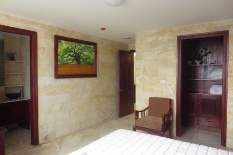 1 bedroom Apartment in Hai Ba Trung, Ha Noi, No. 6607 9