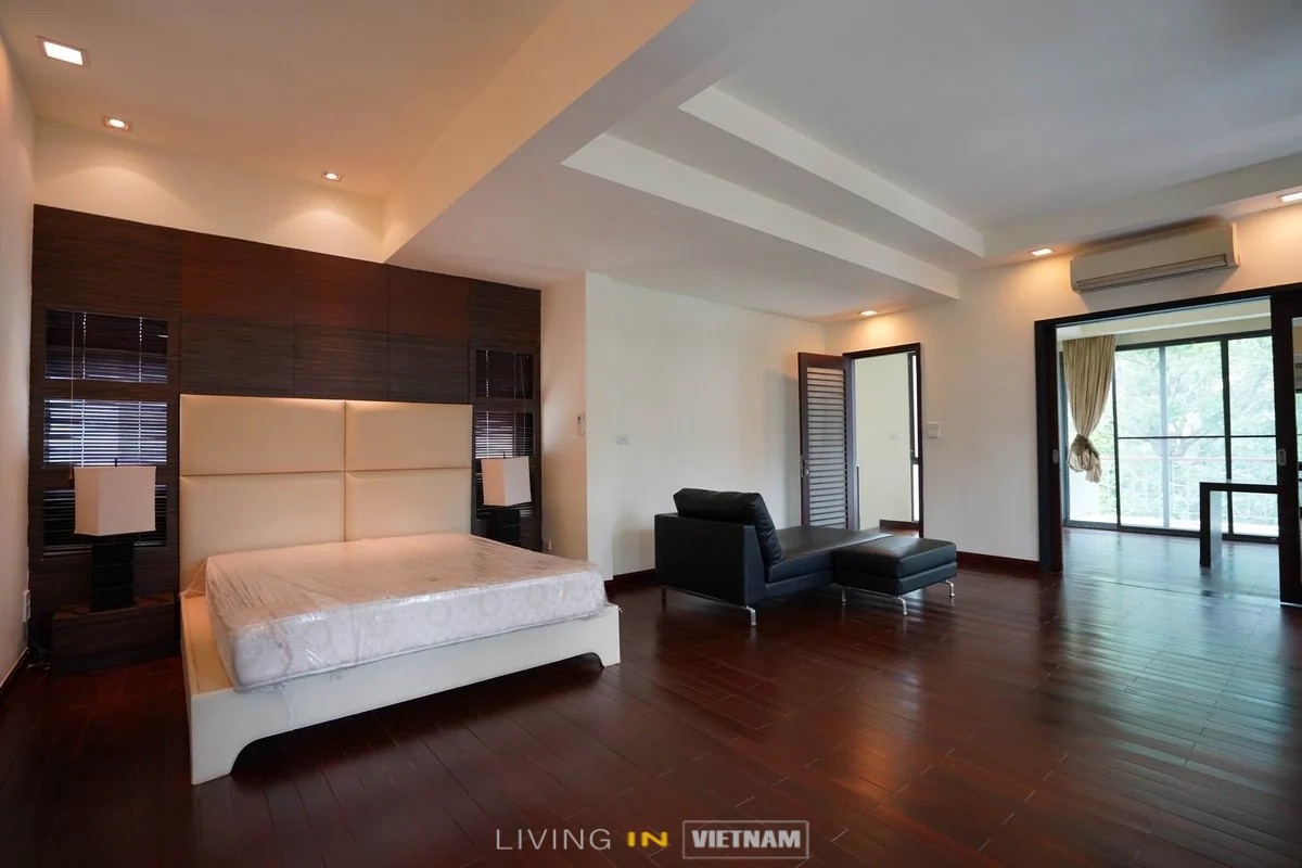 4 bedrooms Villa in Thu Duc, Ho Chi Minh, Vietnam No. 27332