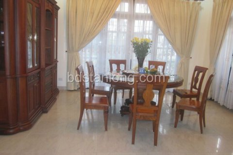 5 bedrooms Villa in Tay Ho, Ha Noi, No. 7976 8