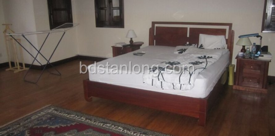 5 bedrooms Villa in Tay Ho, Ha Noi, No. 7976