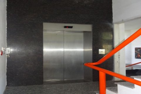 Квартира с 2 спальнями в Тэйхо, Ханой ,  № 5016