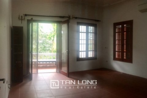3 bedrooms Villa in Tay Ho, Ha Noi, No. 3562 8