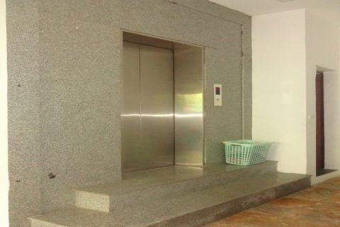 Квартира с 2 спальнями в Тэйхо, Ханой ,  № 4300 3