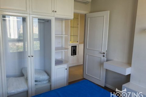 Квартира с 2 спальнями в Тхудык, Хошимин , № 23083 17
