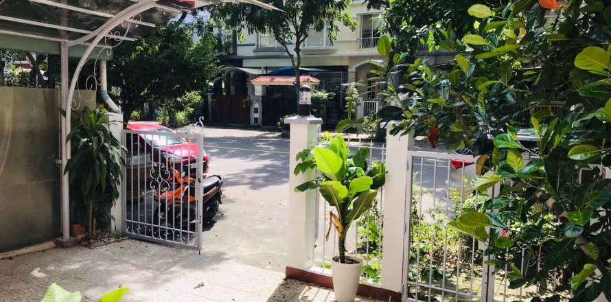Studio Villa in District 7, Ho Chi Minh, No. 12805
