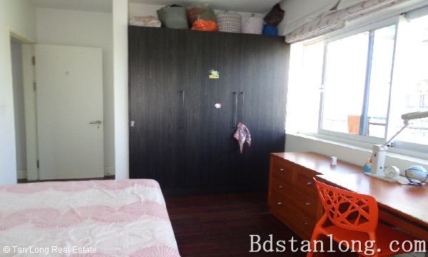Квартира с 3 спальнями в Тэйхо, Ханой, Вьетнам № 8619