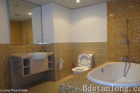 3 bedrooms Apartment in Tay Ho, Ha Noi,  No. 8621 7