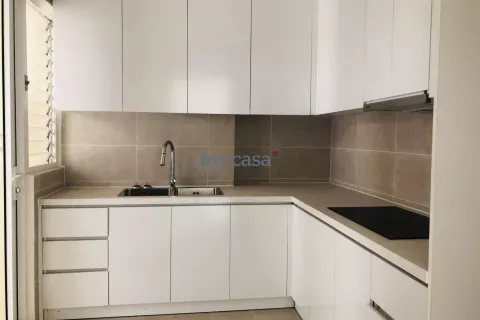 Квартира с 3 спальнями в Тхудык, Хошимин ,  № 12415