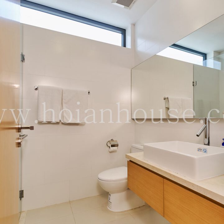 3 bedrooms Villa in Da Nang, Vietnam No. 15939
