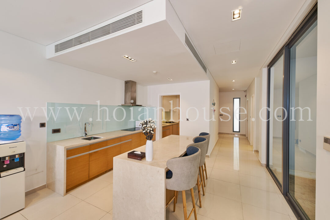 3 bedrooms Villa in Da Nang, Vietnam No. 15939
