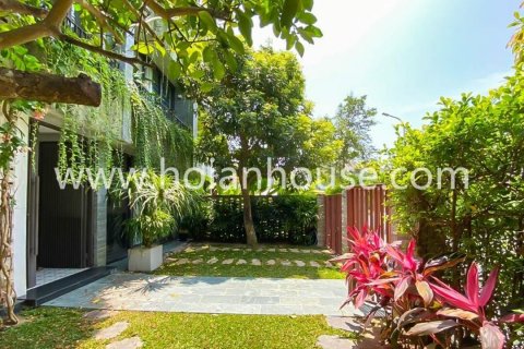 Вилла с 6 спальнями в Hoi An, № 15940 3
