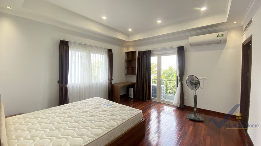 4 bedrooms Villa in Long Bien, Ha Noi, Vietnam No. 19635
