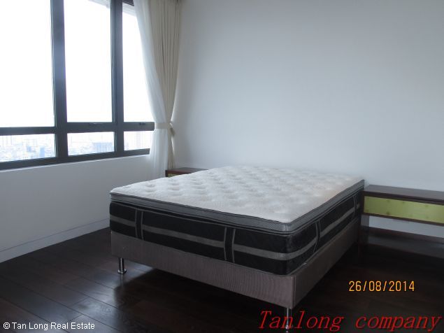 4 bedrooms Apartment in Cau Giay, Ha Noi, Vietnam No. 1914