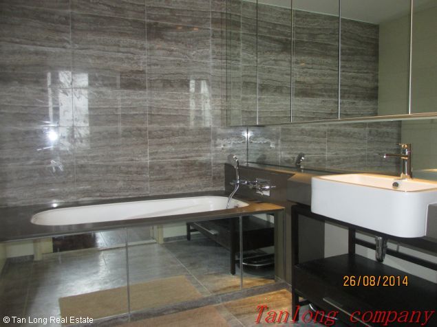 4 bedrooms Apartment in Cau Giay, Ha Noi, Vietnam No. 1914