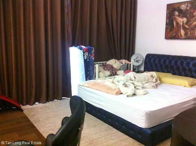 4 bedrooms Apartment in Cau Giay, Ha Noi, Vietnam No. 1914