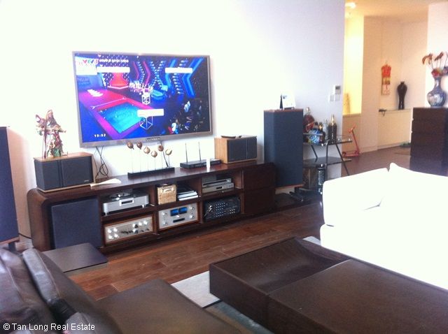 4 bedrooms Apartment in Cau Giay, Ha Noi, Vietnam No. 1914