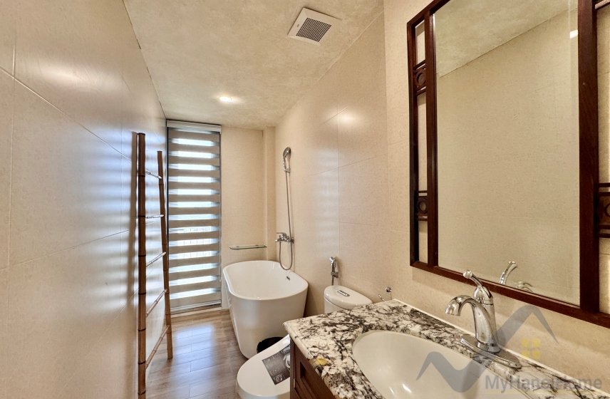 3 bedrooms Apartment in Tay Ho, Ha Noi, Vietnam No. 28836