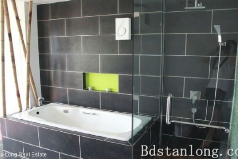 3 bedrooms Apartment in Tay Ho, Ha Noi, No. 8641 8