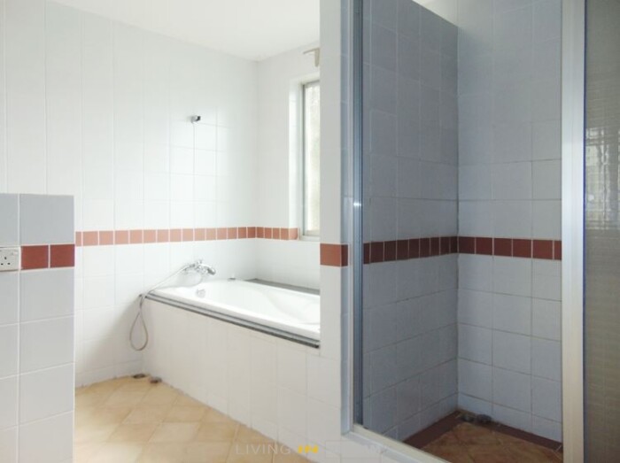 4 bedrooms House in Thu Duc, Ho Chi Minh, Vietnam No. 27586