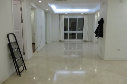 Квартира с 3 спальнями в Тэйхо, Ханой ,  № 6269 2