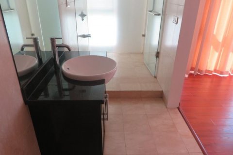 Квартира с 3 спальнями в Тэйхо, Ханой , № 7856 15