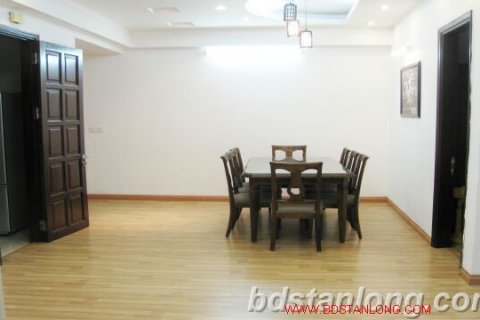 4 bedrooms Apartment in Tay Ho, Ha Noi,  No. 7853 4