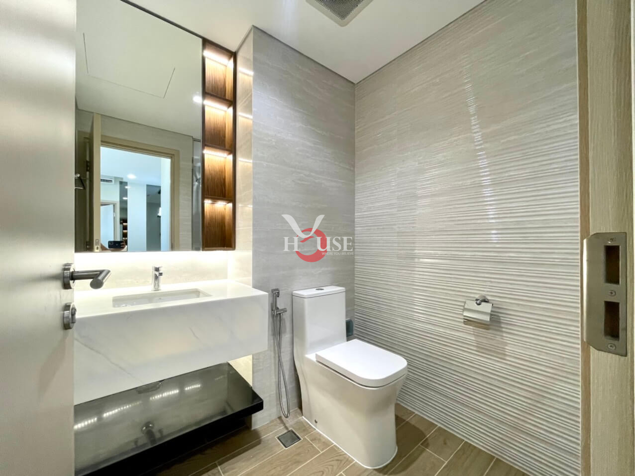 2 bedrooms Apartment in District 7, Ho Chi Minh, Vietnam No. 30061