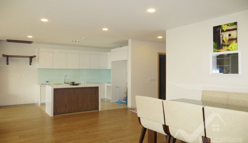 3 bedrooms Apartment in Long Bien, Ha Noi, Vietnam No. 20005