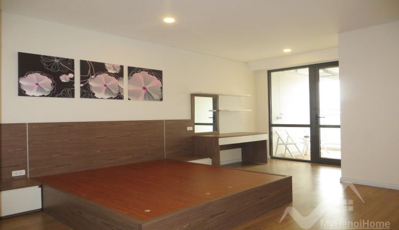 3 bedrooms Apartment in Long Bien, Ha Noi, Vietnam No. 20005