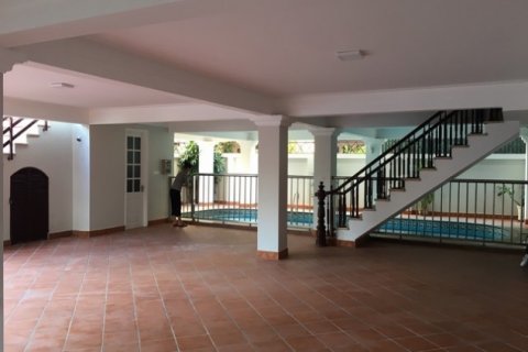 4 bedrooms Villa in Tay Ho, Ha Noi, No. 4221 3