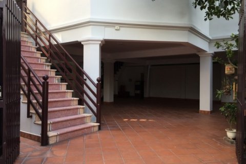 4 bedrooms Villa in Tay Ho, Ha Noi, No. 4221 2