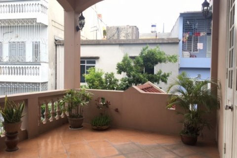 4 bedrooms House in Tay Ho, Ha Noi,  No. 4218 19