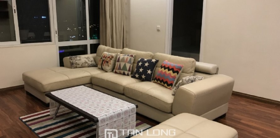 4 bedrooms Apartment in Tay Ho, Ha Noi, No. 2428